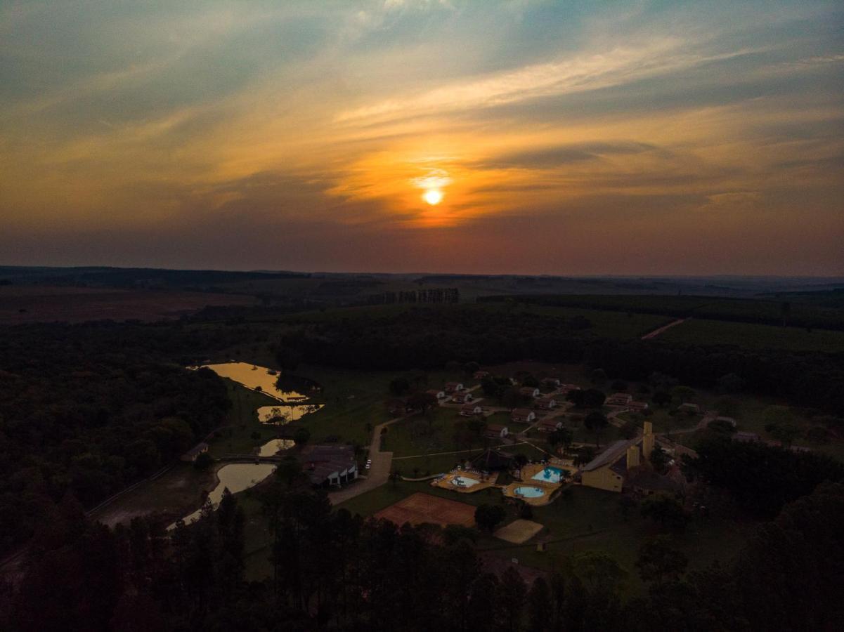 Vale Das Aguas Fazenda Resort Агуас-ди-Санта-Барбара Экстерьер фото